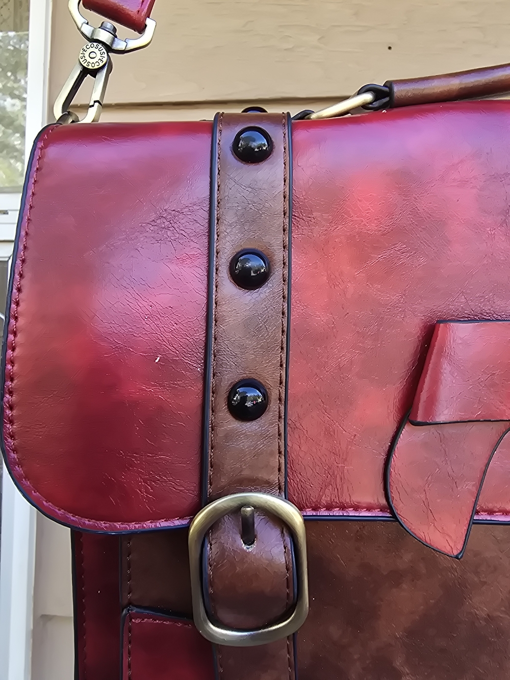 Ecosusi Vintage Style Vegan Leather Medium Messenger/Crossbody Bag - Picture 5 of 6